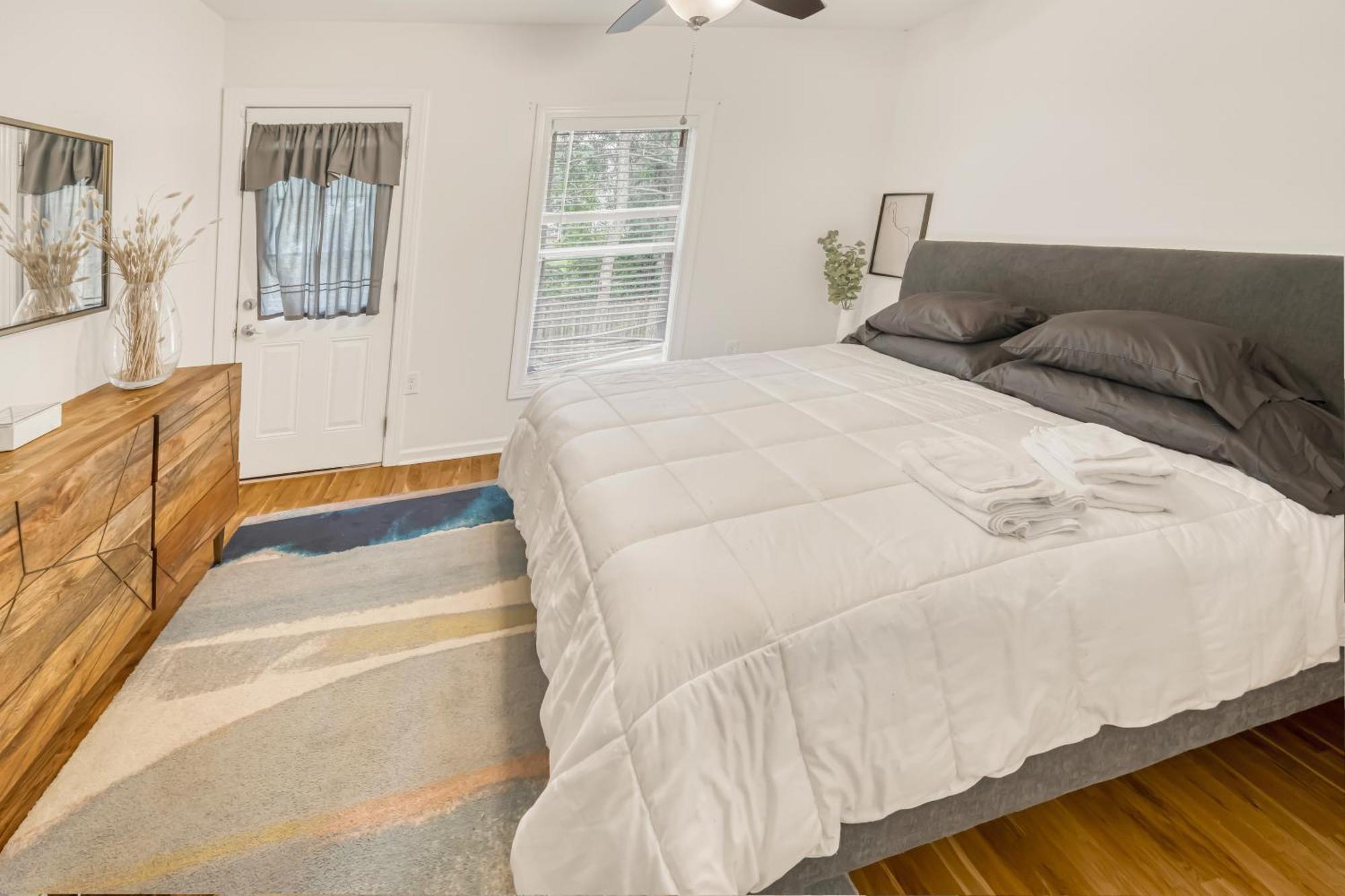 Charming 2Br Bungalow 4 Minutes To Duke University Durham Extérieur photo