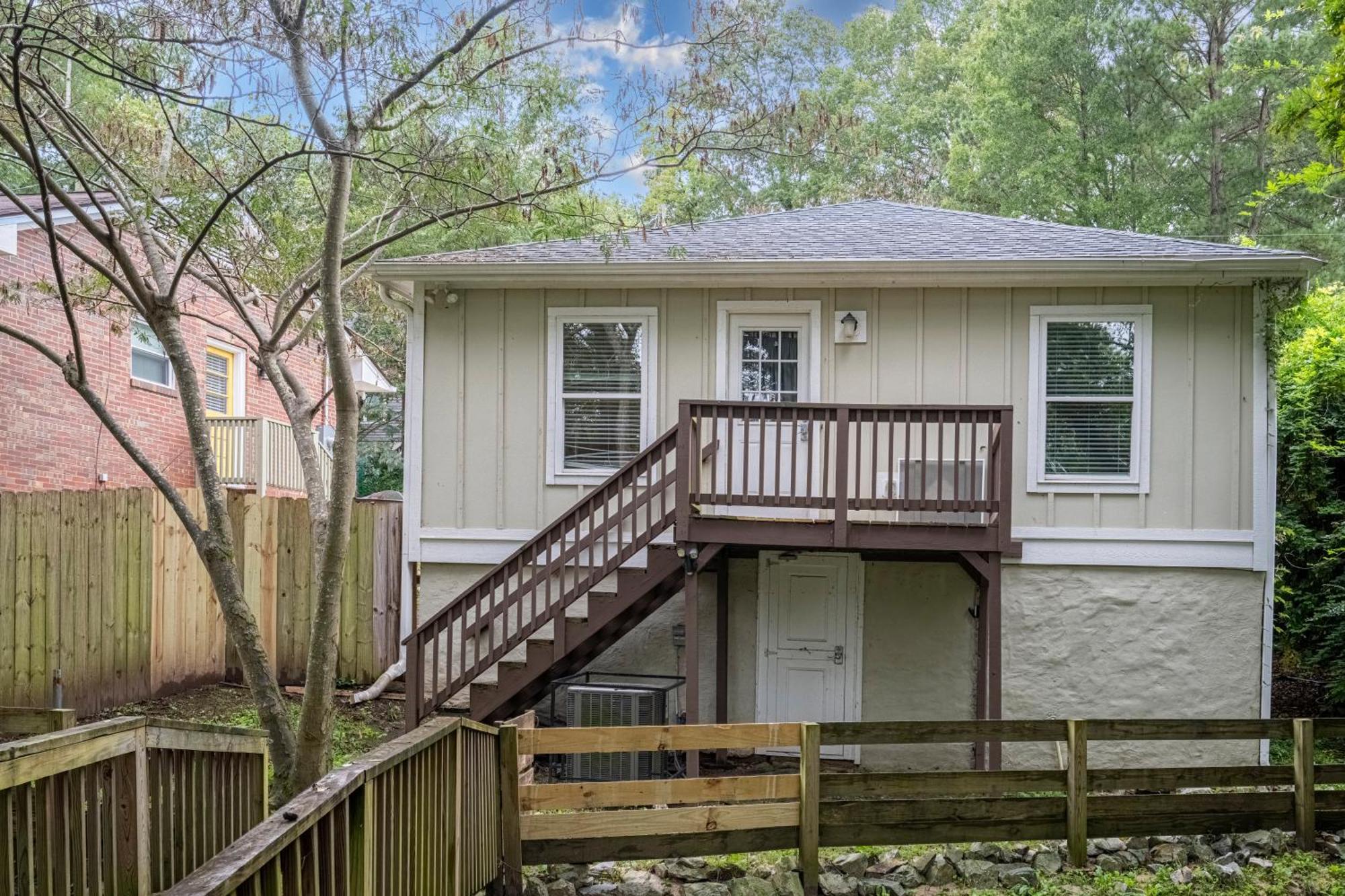 Charming 2Br Bungalow 4 Minutes To Duke University Durham Extérieur photo