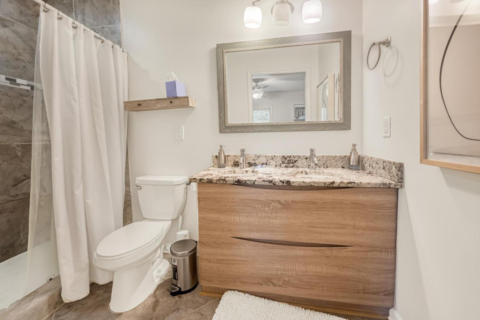 Charming 2Br Bungalow 4 Minutes To Duke University Durham Extérieur photo