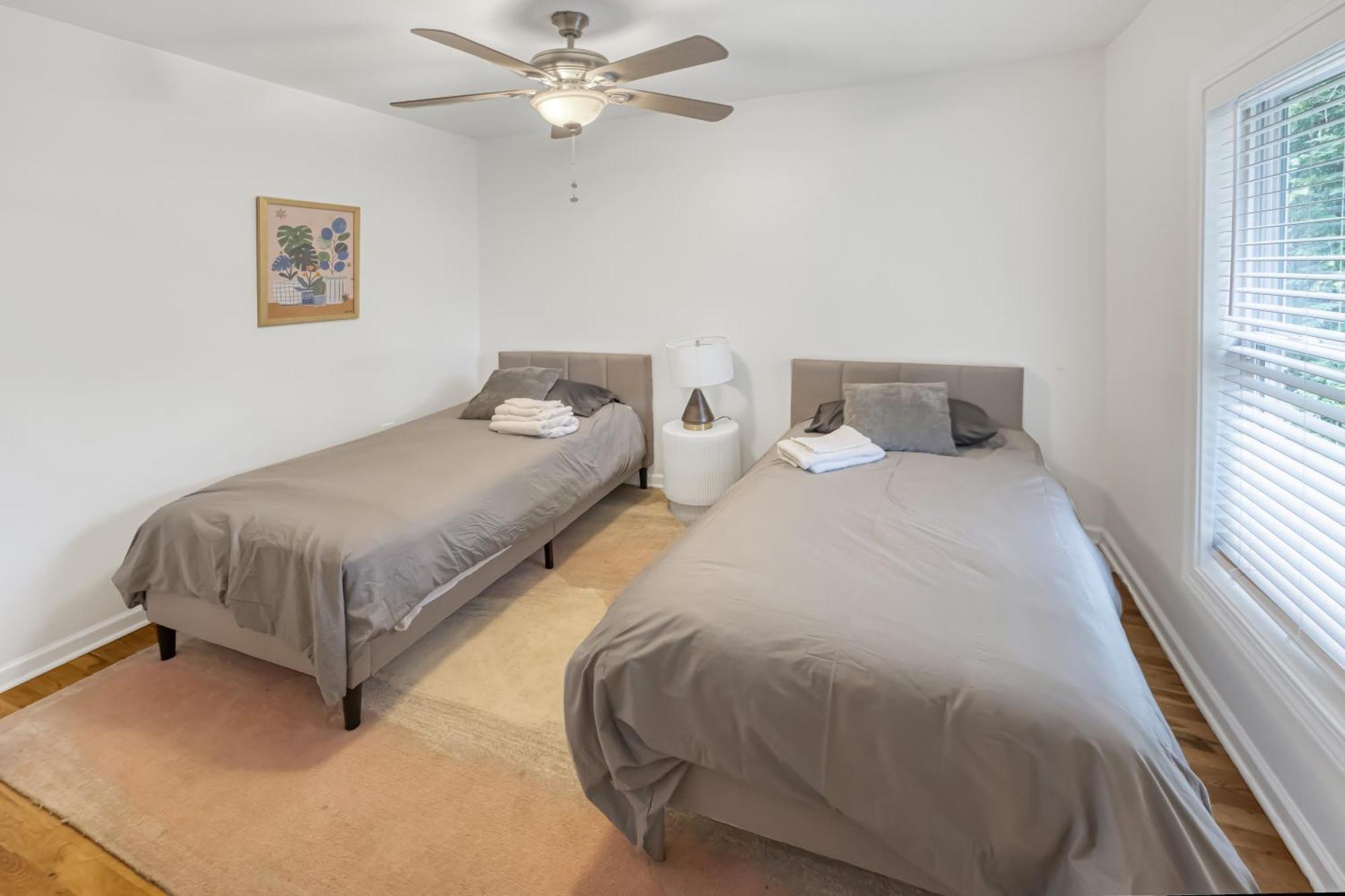 Charming 2Br Bungalow 4 Minutes To Duke University Durham Extérieur photo