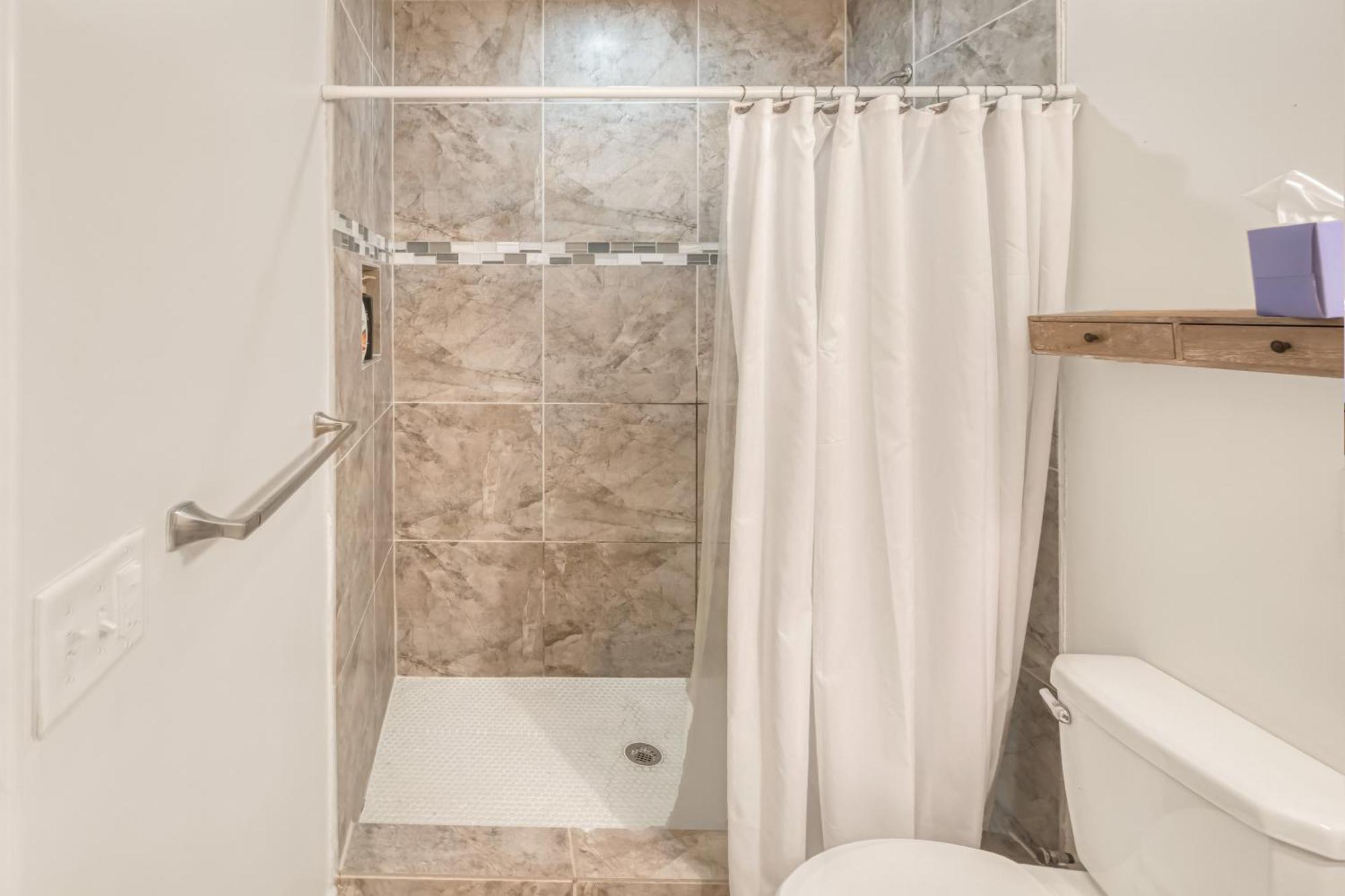 Charming 2Br Bungalow 4 Minutes To Duke University Durham Extérieur photo